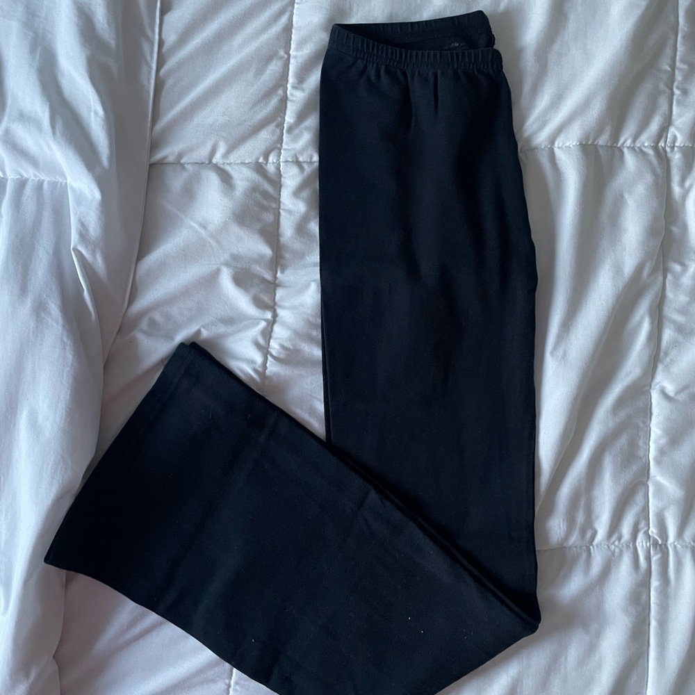 Brandy Melville Low-Rise Flared Leggings